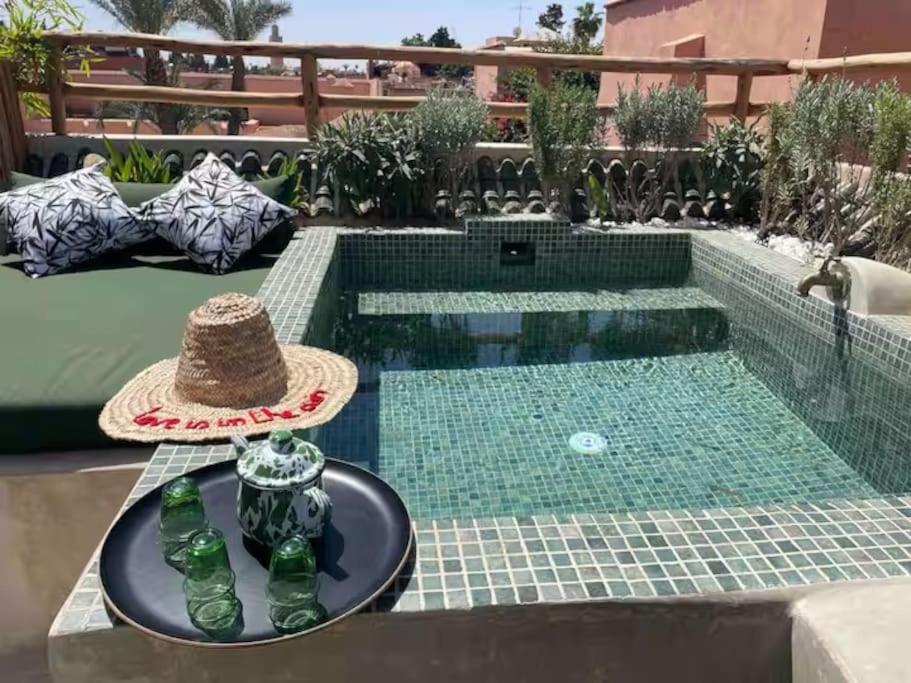 Riad Ptit Kech, Bassin Terrasse - Petits Dejeuners Marrakesh Bagian luar foto