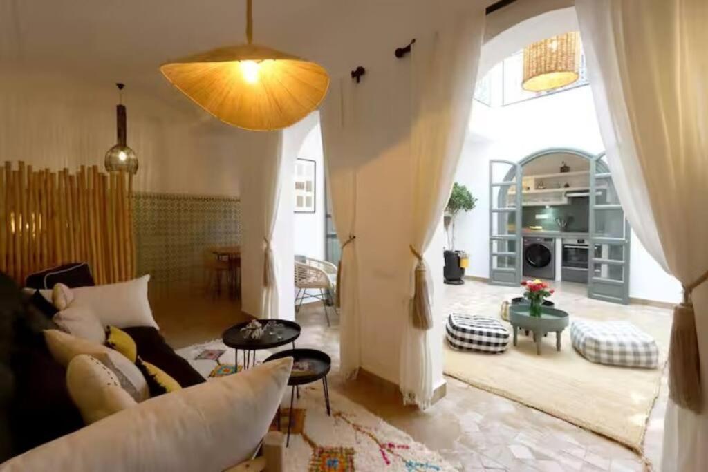 Riad Ptit Kech, Bassin Terrasse - Petits Dejeuners Marrakesh Bagian luar foto