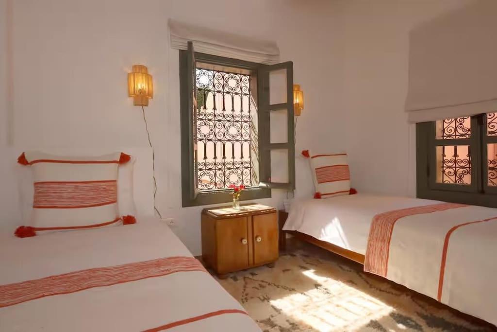 Riad Ptit Kech, Bassin Terrasse - Petits Dejeuners Marrakesh Bagian luar foto